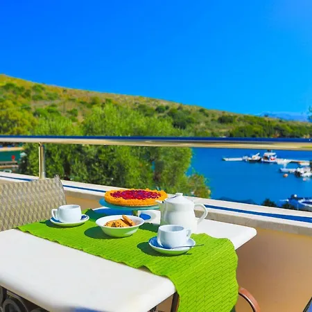 Theophilos Ena Appartement Agios Stefanos Kassiopi