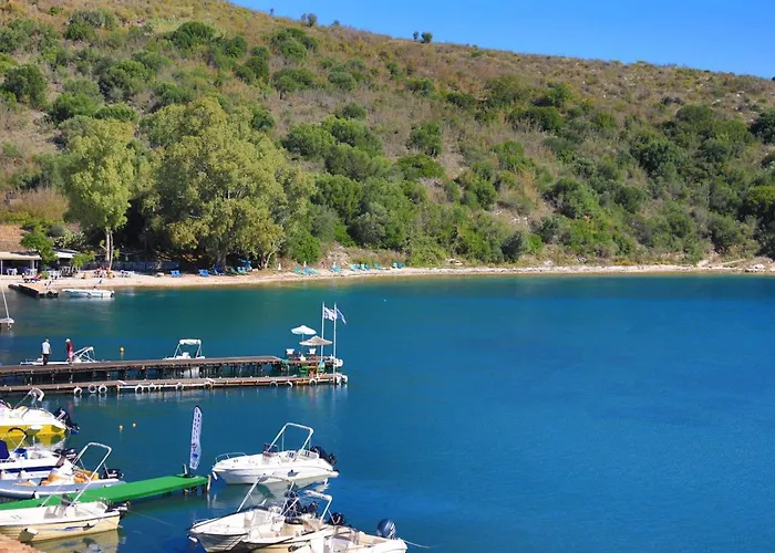 Theophilos Ena Appartamento *